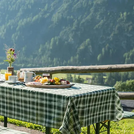 Oberlechtaler Hof Boutique 4* Holzgau