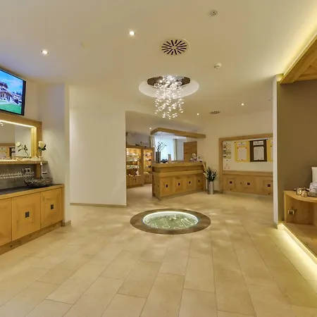 Oberlechtaler Hof Boutique 4*