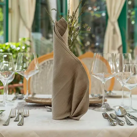 Oberlechtaler Hof Boutique מלון 4*