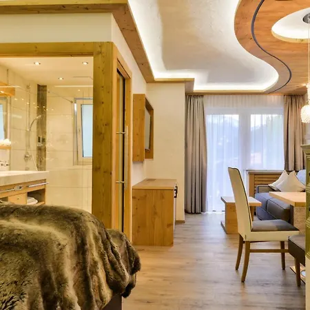 Oberlechtaler Hof Boutique 4*