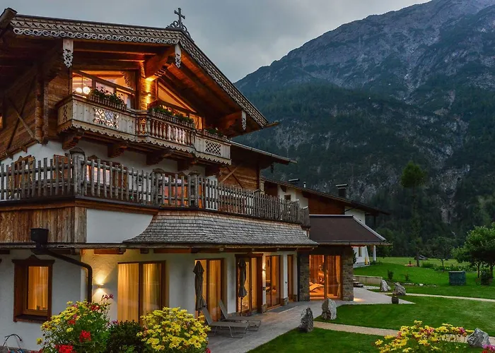 Oberlechtaler Hof Boutique Ξενοδοχείο Holzgau