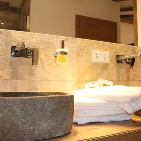 Oberlechtaler Hof Boutique 4*