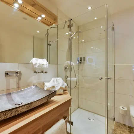 Oberlechtaler Hof Boutique 4*