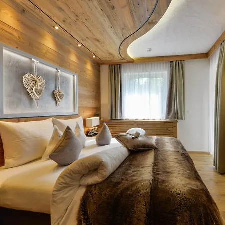 Oberlechtaler Hof Boutique 4*