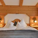 Oberlechtaler Hof Boutique Szálloda 4*