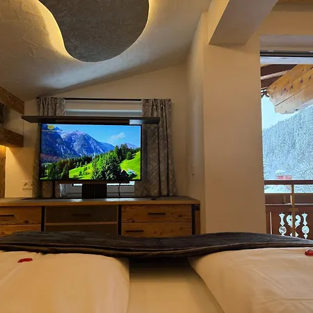 Hotel Oberlechtaler Hof Boutique Holzgau