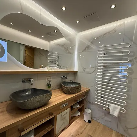 Oberlechtaler Hof Boutique فندق 4*