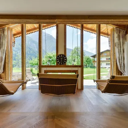 Oberlechtaler Hof Boutique فندق