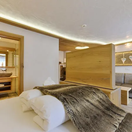 Oberlechtaler Hof Boutique 4* Holzgau