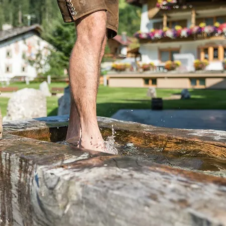 Oberlechtaler Hof Boutique Holzgau
