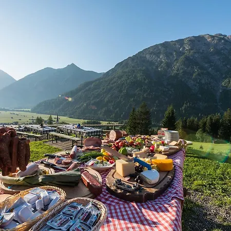 فندق Oberlechtaler Hof Boutique هولزاغو