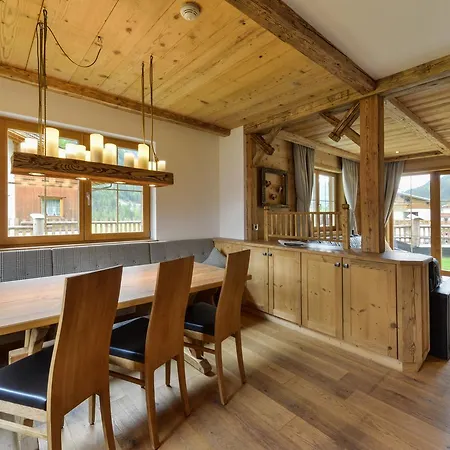 Oberlechtaler Hof Boutique Hotel 4*