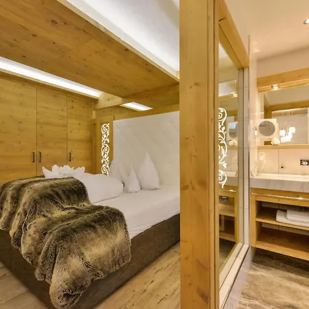 Oberlechtaler Hof Boutique 4*